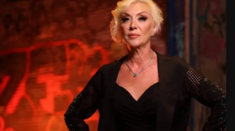 سقطت من شرفة منزلها .. مقتل مغنية تركية شهيرة