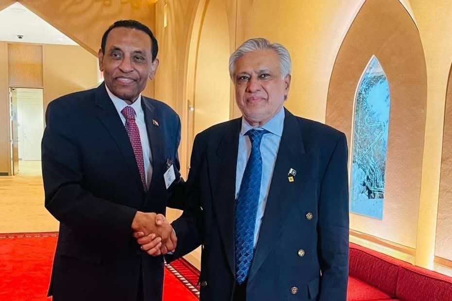 إدريس  يلتقي نائب رئيس الوزراء ووزير خارجية باكستان بنيويورك