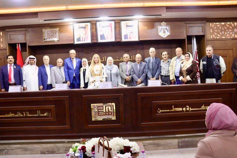 السهيل ترعى حفل أشهار كتاب المرأة والرجل... كل في دنياه للدكتور زياد الشدفان في المكتبة الوطنية.