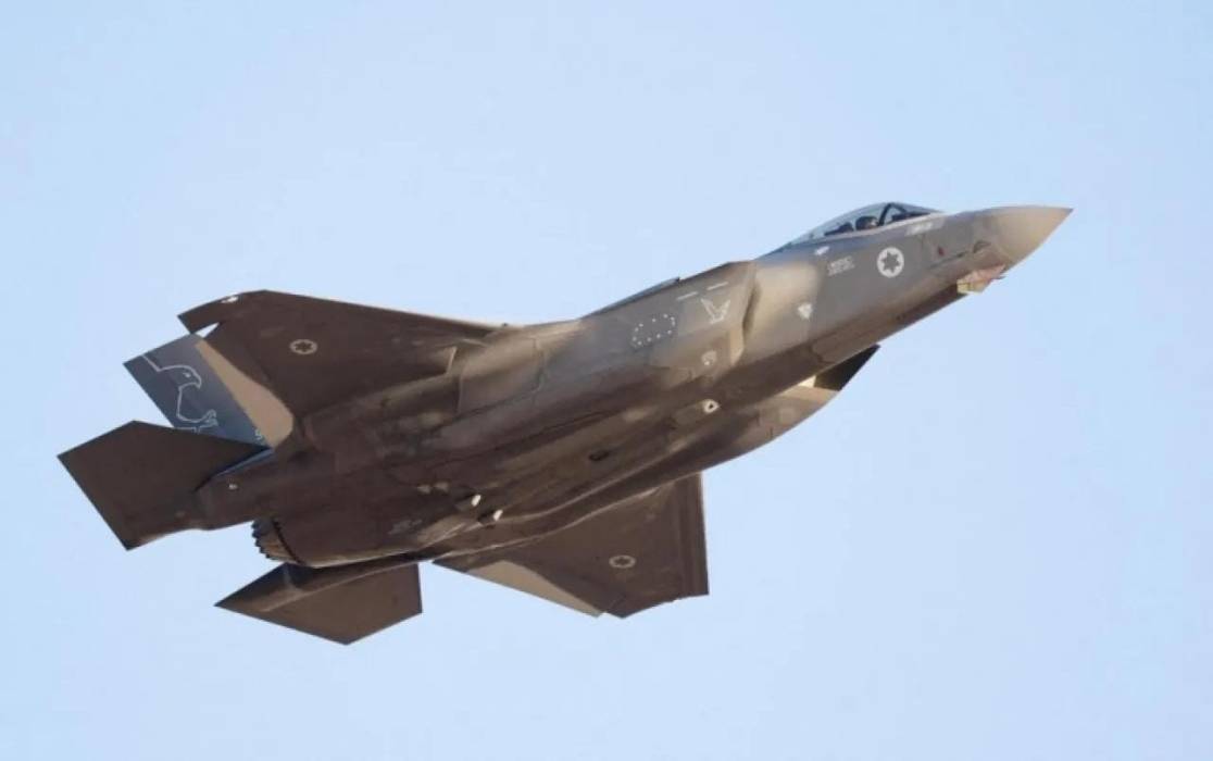 إسبانيا تحظر نقل الأسلحة الأمريكية إلى إسرائيل عبر قواعدها العسكرية