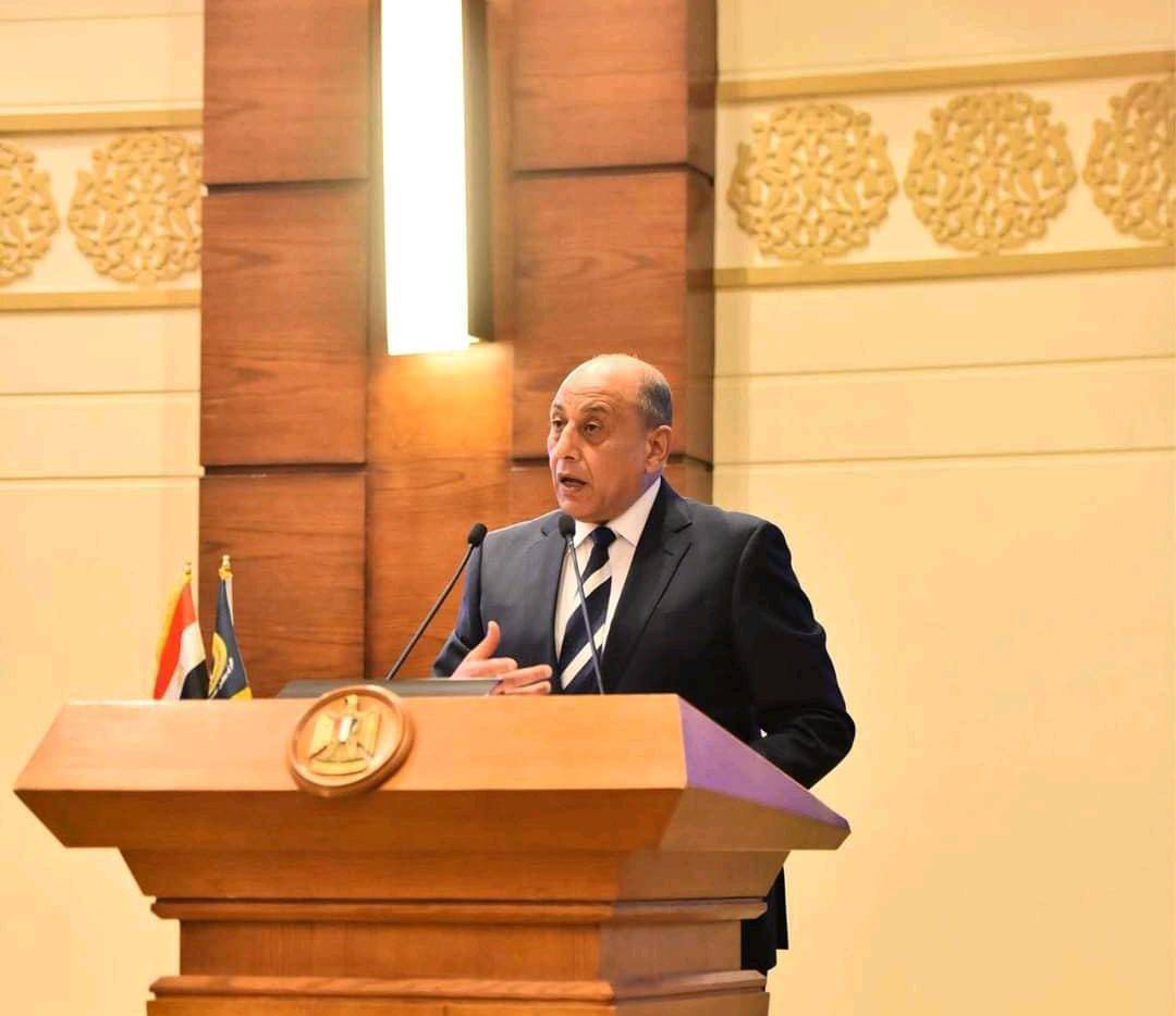 حزب مصر العربي الاشتراكي يهنئ الفريق محمد عباس حلمي بفوزه برئاسة حزب حماة الوطن