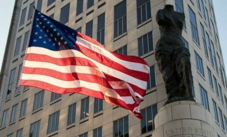 الخلافات بين الجمهوريين والديمقراطيين تهدد بإغلاق الإدارات الفدرالية الأمريكية