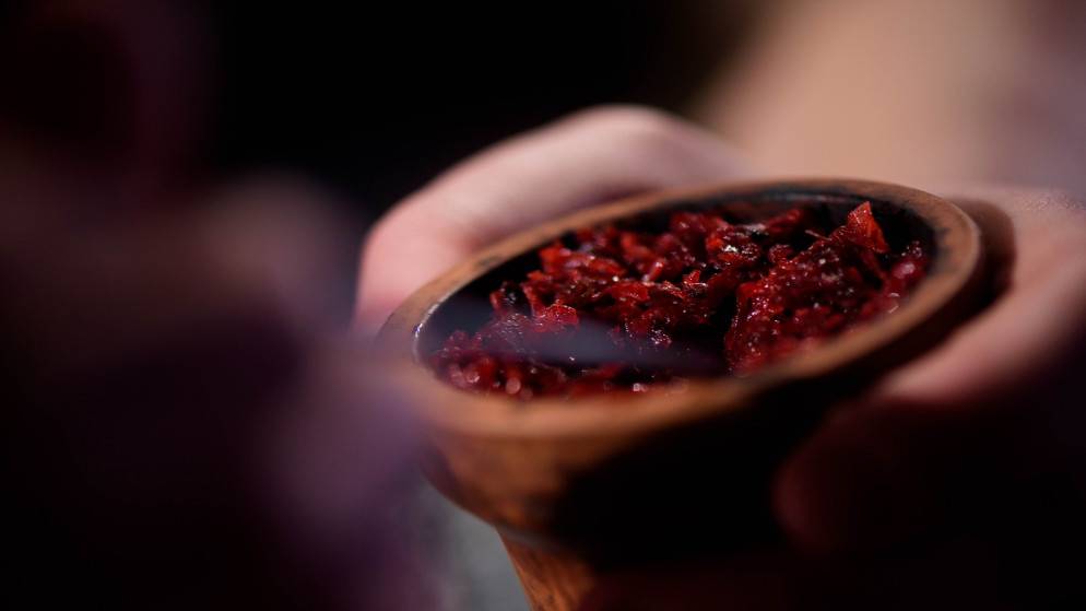 ضريبة الدخل والمبيعات تصدر  أسس وضوابط و شروط بيع المعسل الجديدة