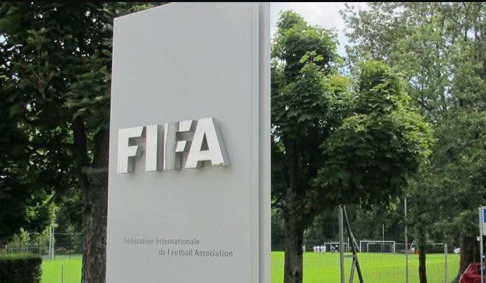 فيفا يرد على ترامب: كرة القدم أكبر من أي نظام سياسي