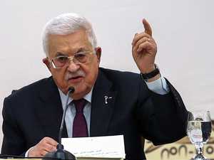 عباس يعلن عن دستور مؤقت.. وانتخابات بعد عام من انتهاء الحرب