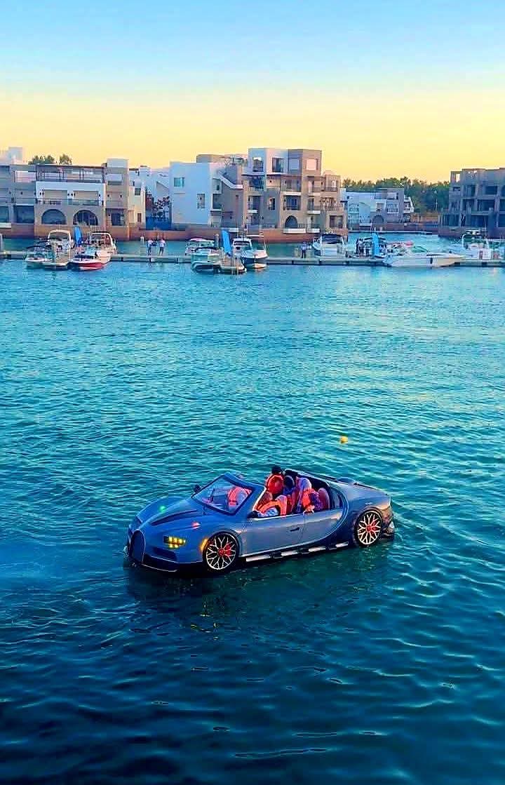 شركة تُطلق سيارة تسير داخل الماء للترويج للسياحة الأردنية