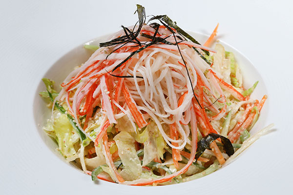 طريقة تحضير سلطة كاني اليابانية.. نكهة آسيوية منعشة في دقائق