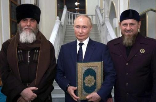 كاتب مصري يوضح كيف تؤثر موسكو في العالم الإسلامي