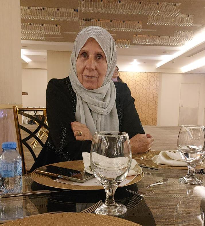 إلى المعلمة القديرة، ومربية الأجيال الحنونة والإنسانة النبيلة الفاضلة حليمة العربيات أم فادي 