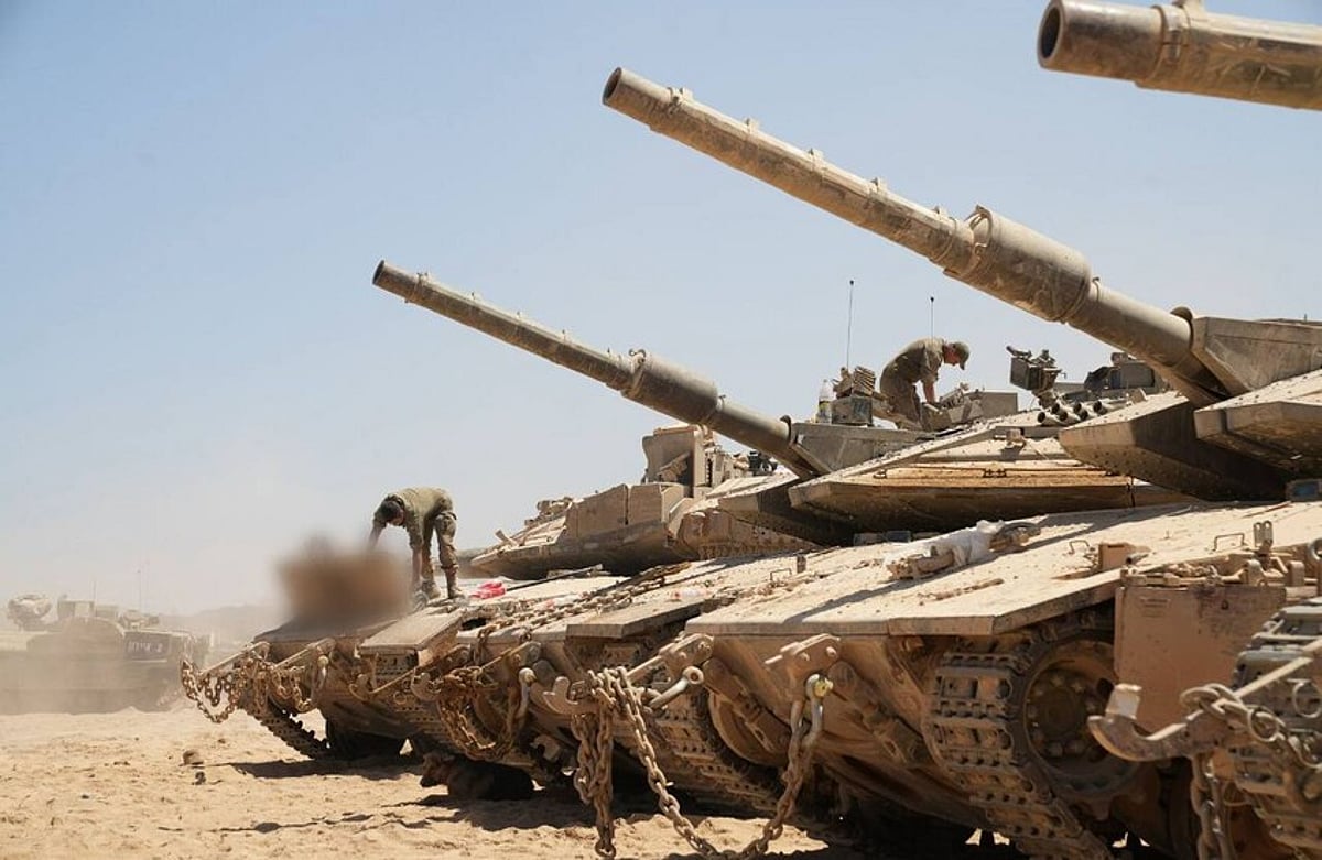 إذاعة جيش الاحتلال الإسرائيلي: وقف عملية احتلال مدينة غزة مؤقتًا