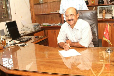 ابو زيد يكتب التهديد وسياسة العصا الأمريكية في لحظة الحوار