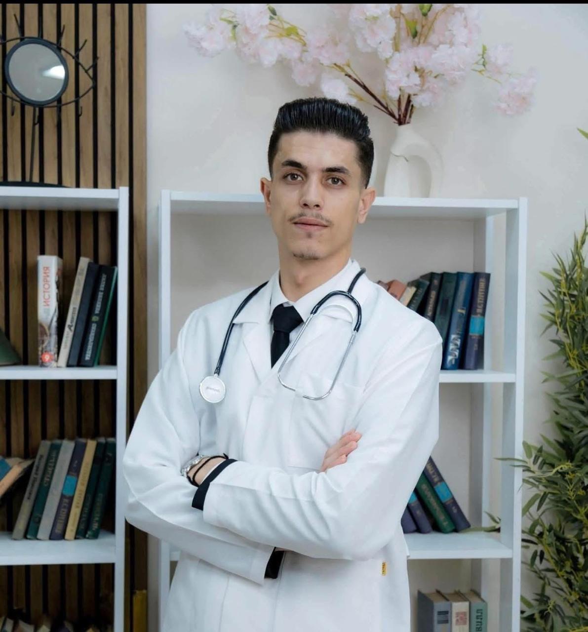 الدكتور تحسين الشرادقه وأبناؤه ينعون الفقيدين الداروشه