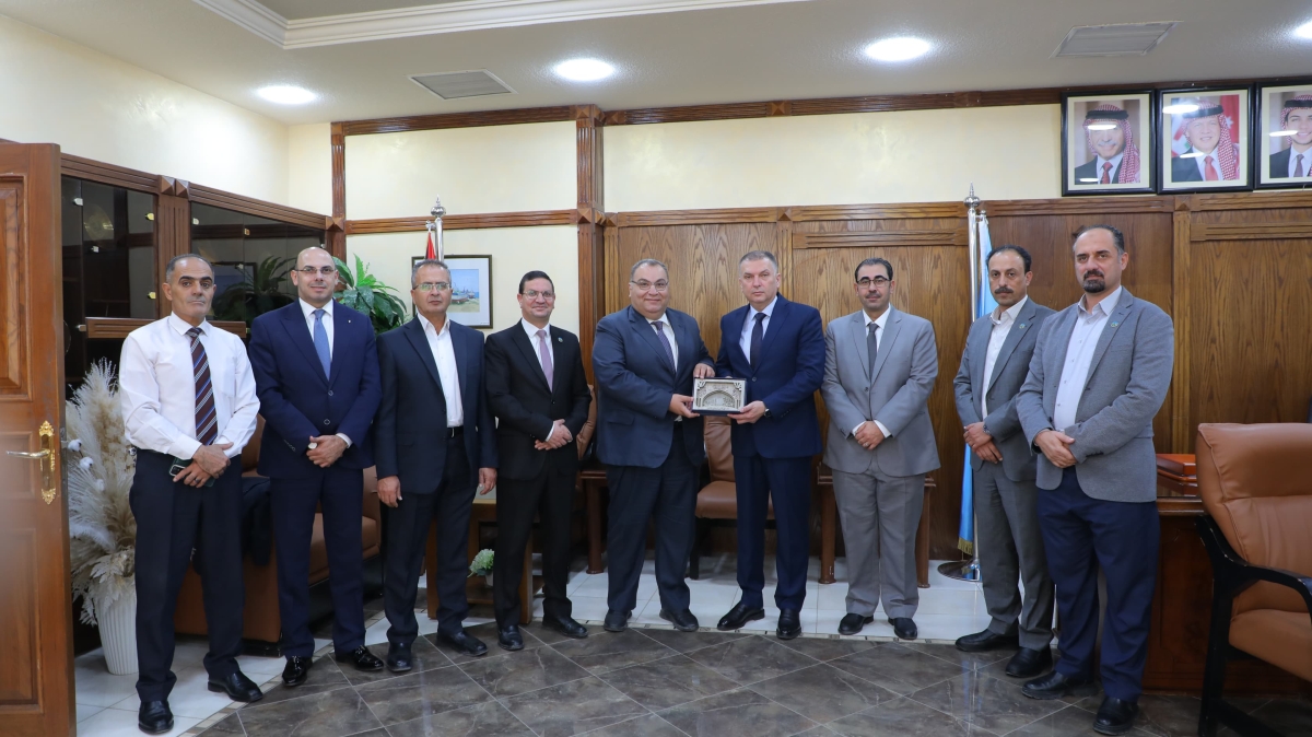 جامعة الزرقاء وجمعية البنوك الأردنية توقّعان اتفاقية تعاون