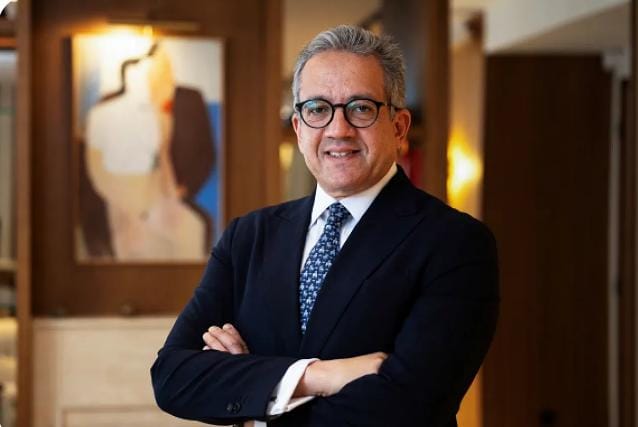 خالد العناني أول مصري وعربي يفوز برئاسة اليونسكو