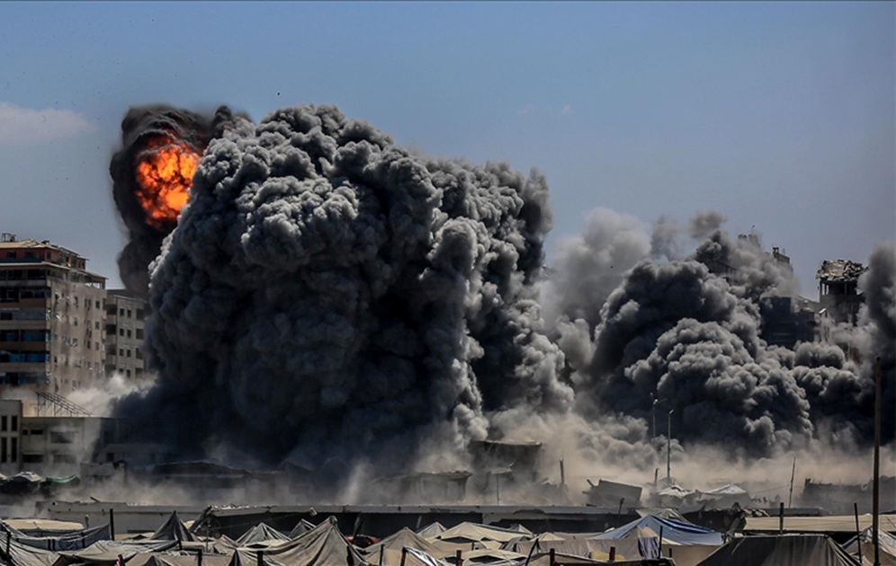 غزة: الاحتلال يقصف النازحين ويواصل نسف المنازل