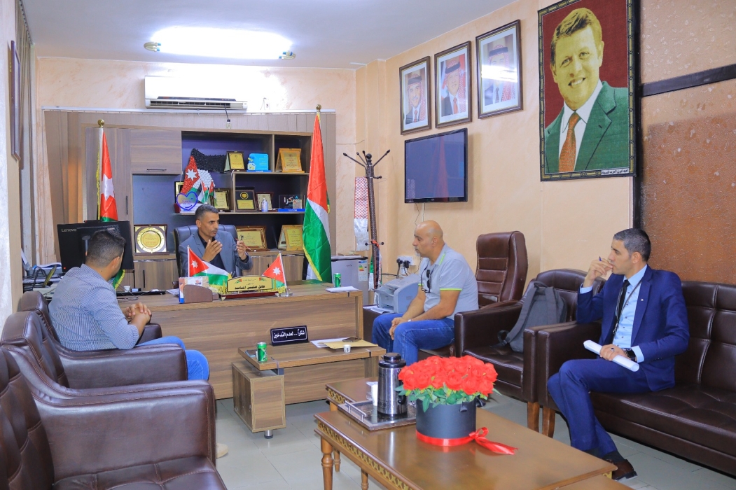 المساعيد يلتقي برنامج الأغذية العالمي لبحث آلية توزيع وجبات طلبة مخيم الزعتري