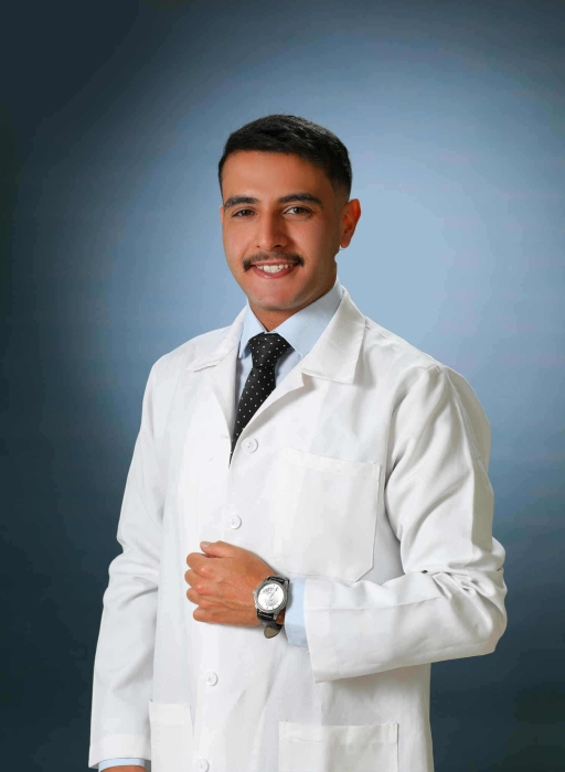 تهنئة بالتخرّج والتفوّق لـ محمد أمجد الرواحنة