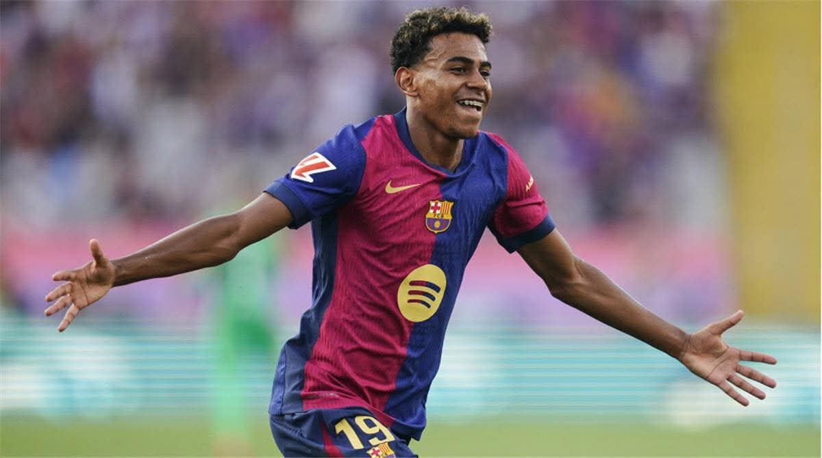 برشلونة يضع خطة خاصة لتجهيز يامال قبل الكلاسيكو