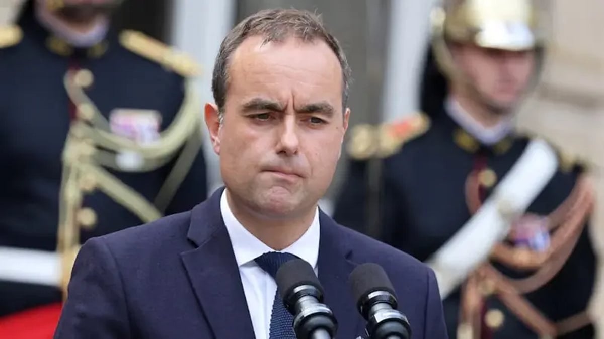 تشكيل حكومي جديد في فرنسا.. ليسكور وزيراً للمالية