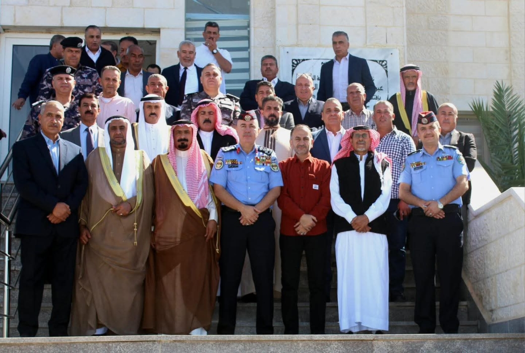 العميد الفايز يلتقي عدد من المتقاعدين العسكريين في  إقليم الجنوب