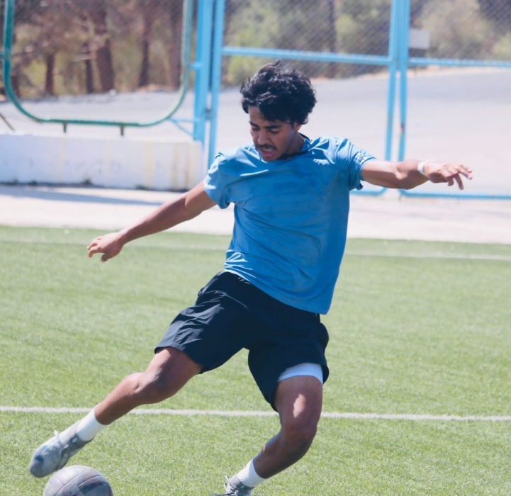 طارق الدهامشة.. موهبة تلمع في سماء الكرة الأردنية