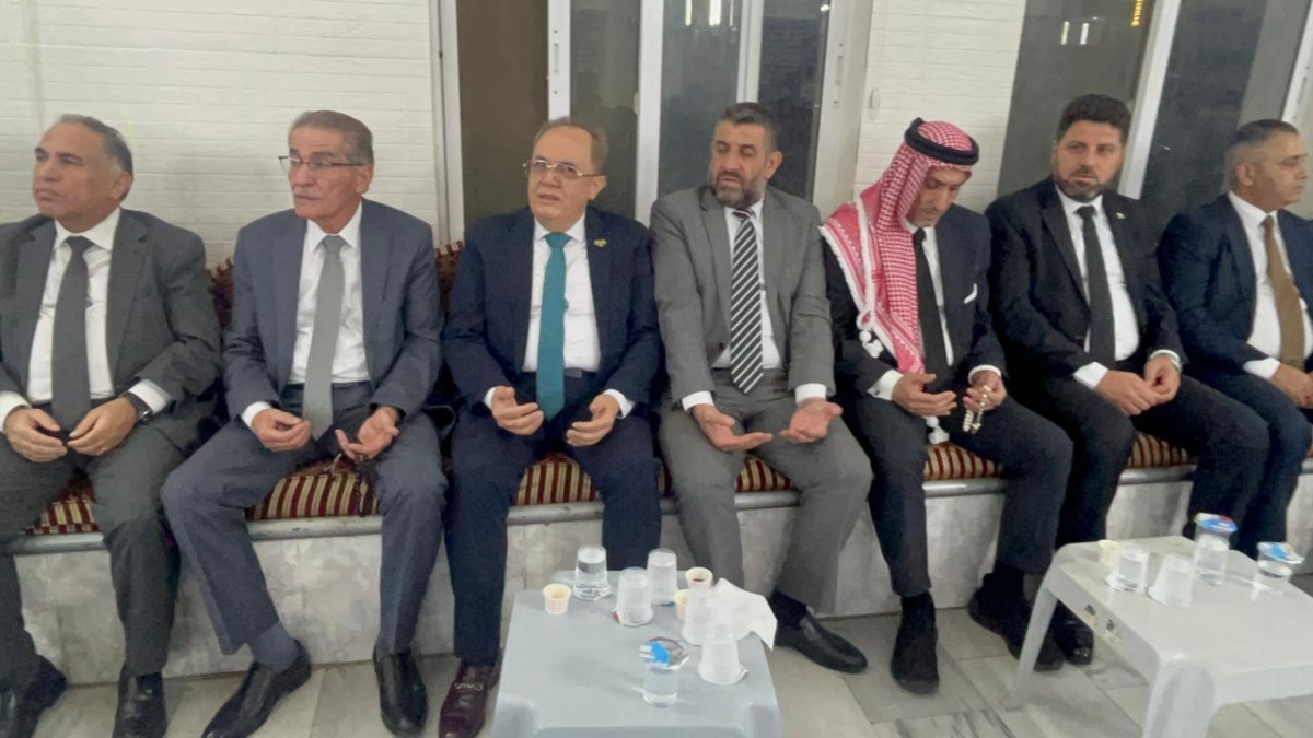 مندوباً عن فخامة الرئيس السوري احمد الشرع .. وزير التعليم العالي يقدم التعازي بوفاة والد السفير الأردني في دمشق