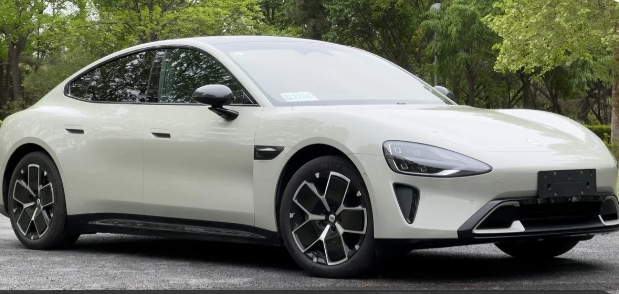 وفاة سائق سيارة (شاومي) الكهربائية يثير الجدل حول تصميم المقابض