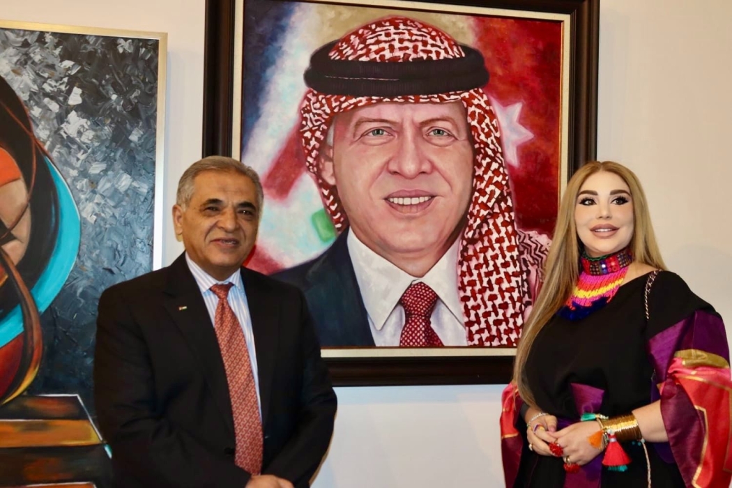 تكريم الأديبة الدكتورة سارة طالب السهيل في ختام المعرض العاشر لموقع “تشكيلات عراقيات”...صور