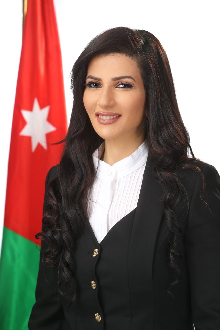 القيسي تكتب الملك  صوت الحكمة في زمن الحرب وصانع السلام العادل