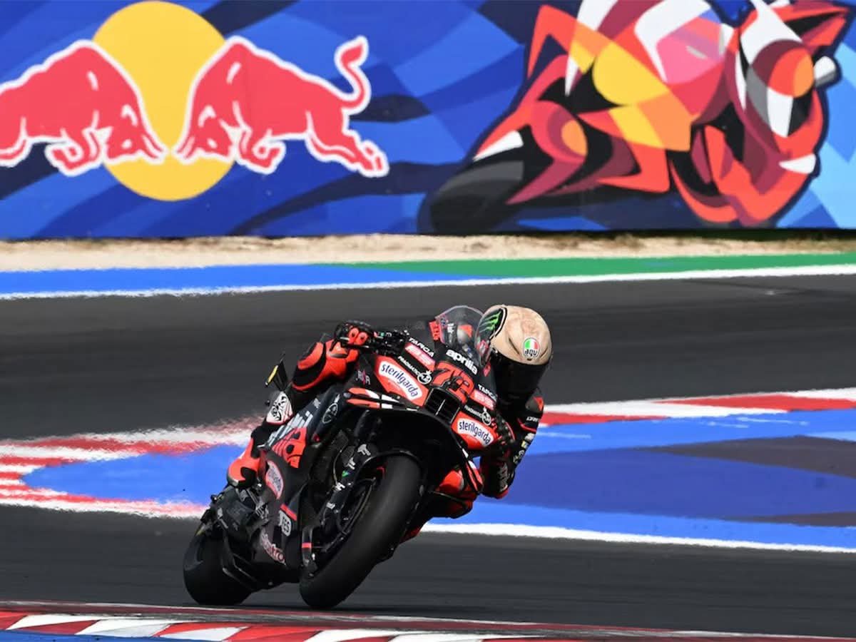الإيطالي بتسيكي يفوز بسباق السرعة في جائزة أستراليا الكبرى للدراجات النارية موتو جي بي