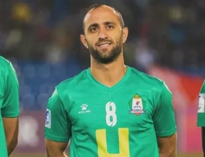 مدير الوحدات يطمئن الجماهير على صحة شوكت