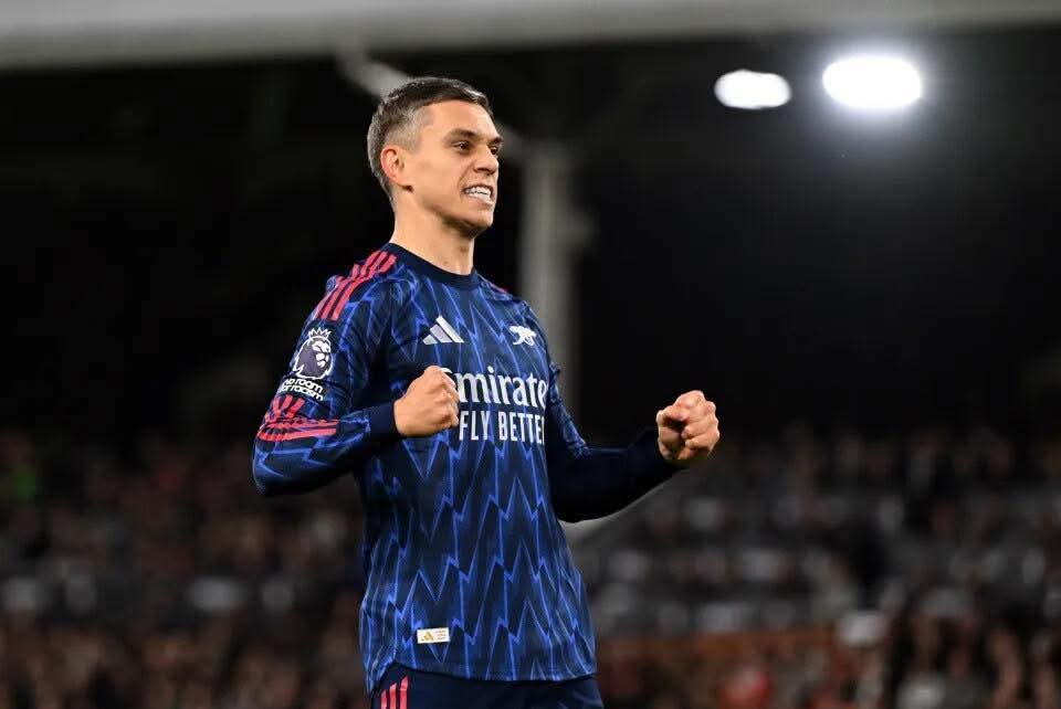 ارسنال يستعيد الصدارة من مانشستر سيتي بعد الفوز على فولهام