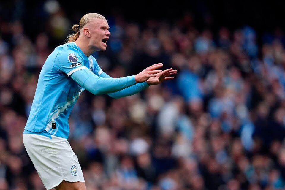 هالاند يقود مانشستر سيتي الى الصدارة وتعادل كريستال وبورنموث