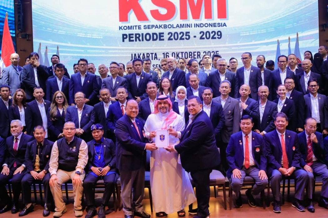 في احتفالية كبرى بجاكرتا.. الدكتور يان عابدين رئيسًا لاتحاد كرة القدم المصغرة الإندونيسي حتى 2029