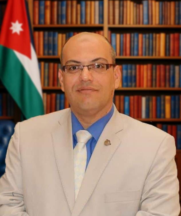 ال خطاب يكتب :الجامعة مرآة المجتمع… فلننظر إلى الصورة كاملة