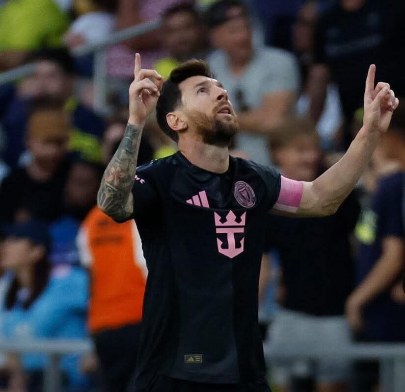 ميسي يتوّج بجائزة الحذاء الذهبي في الدوري الأميركي بعد هاتريك تاريخي