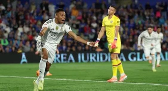 مبابي يقود ريال مدريد لتخطي خيتافي واستعادة الصدارة