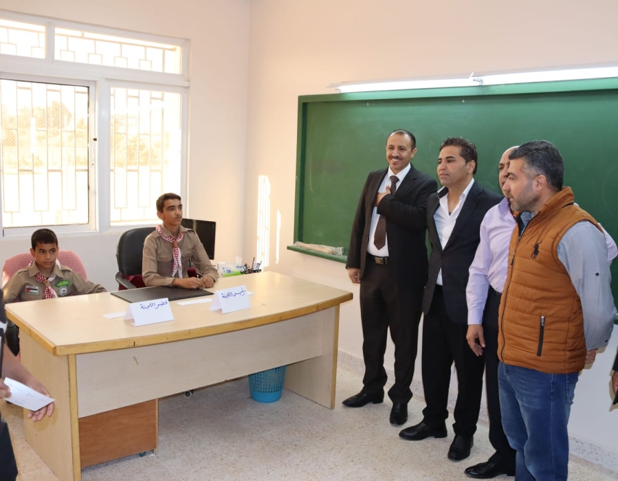 المراعية يتابع فعاليات الانتخابات للبرلمان المدرسي