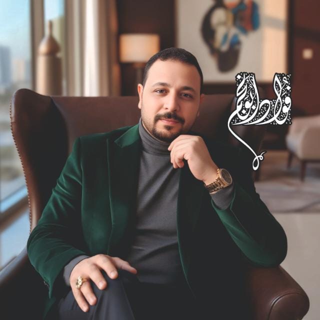 الخطاط أبو نجم: رحلة إبداع في عالم الخط العربي والزخرفة الإسلامية