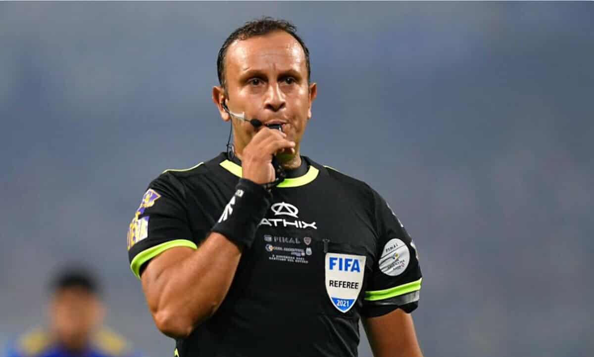 الأرجنتيني هيريرا يقود كلاسيكو الاتحاد والهلال في دوري روشن