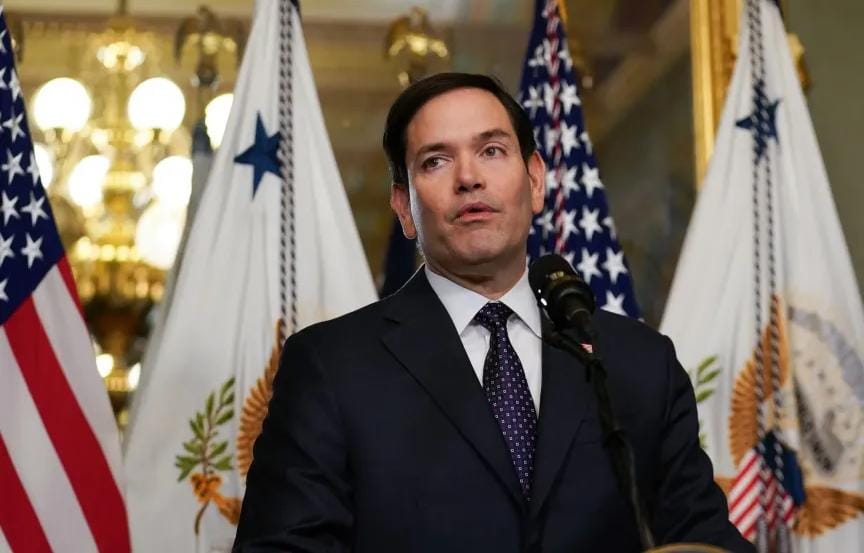 وزير الخارجية الأمريكي يهاجم تصويت الكنيست: خطوة تستهدف إحراج نتنياهو وتفاقم التوتر في المنطقة