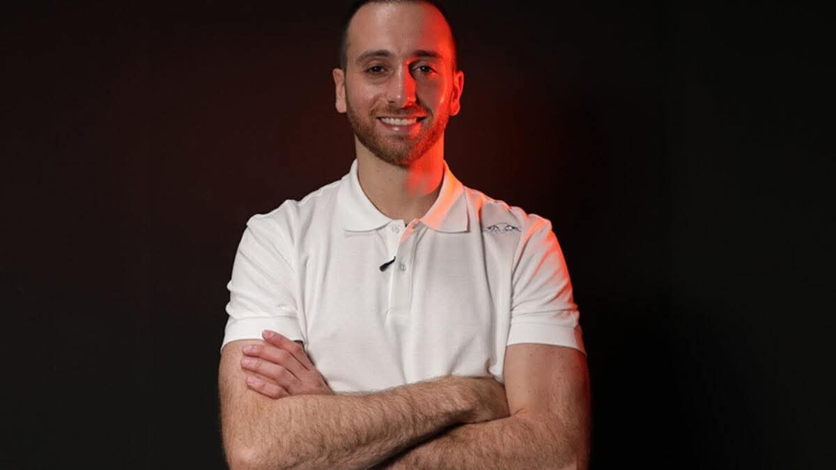 عرقجي يواصل التألق