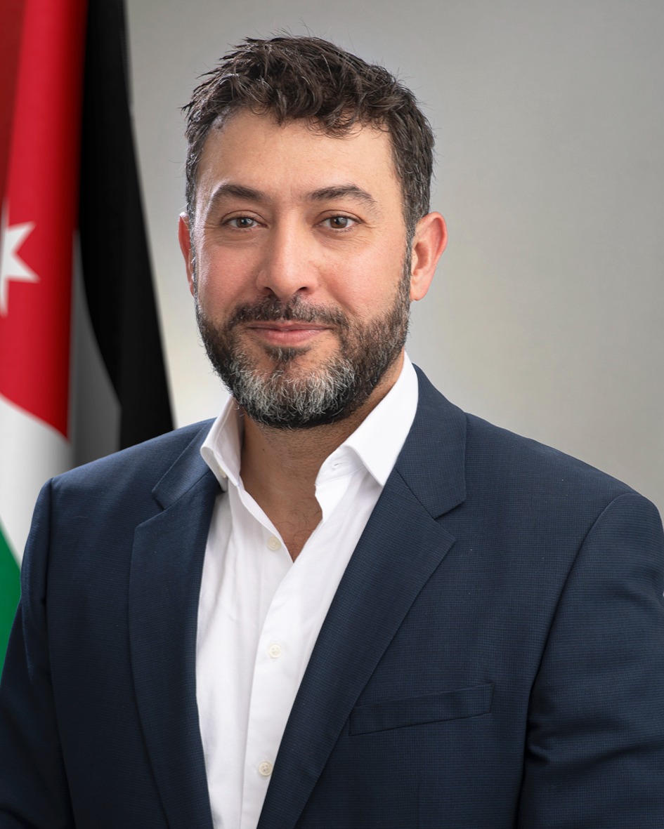 1.6 مليار دينار قدرات إنتاجية سنوية لقطاع الصناعات العلاجية واللوازم الطبية