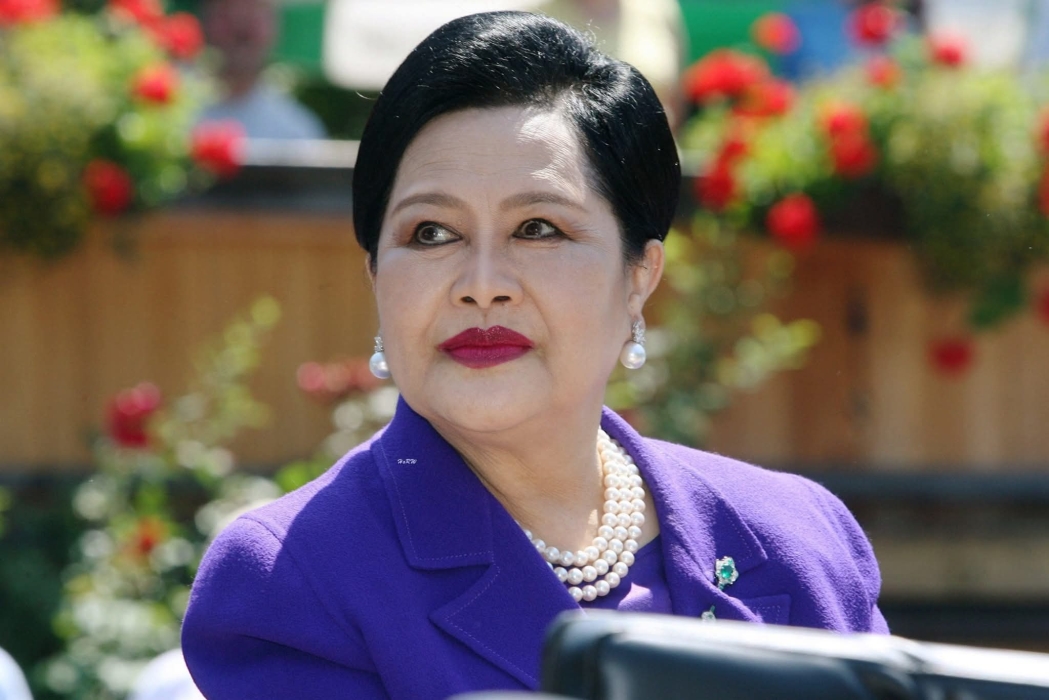 تايلاند تعلن وفاة الملكة الأم