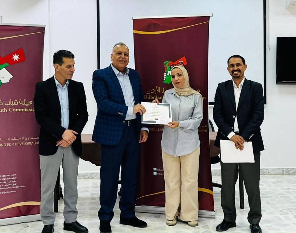 الجبور يرعى لقاءً شبابياً وتخريج دورة التجارة الإلكترونية في مادبا