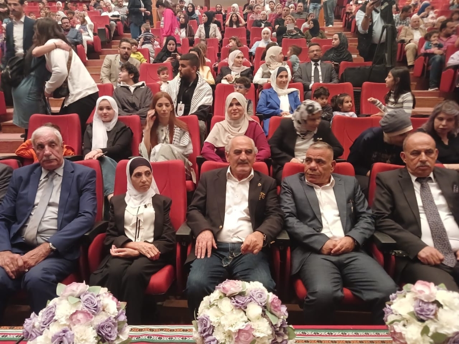 الفنان زهير النوباني يرعى انطلاق مهرجان الابتكار الدولي لمسرح الطفل في إربد وسط حضور مهيب