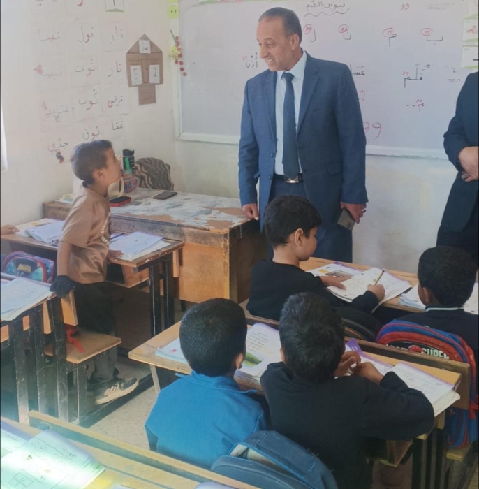 الفتينات يتفقد واقع العملية التعليمية في مدرسة شيخة محمد الغانم في منطقة الكرك