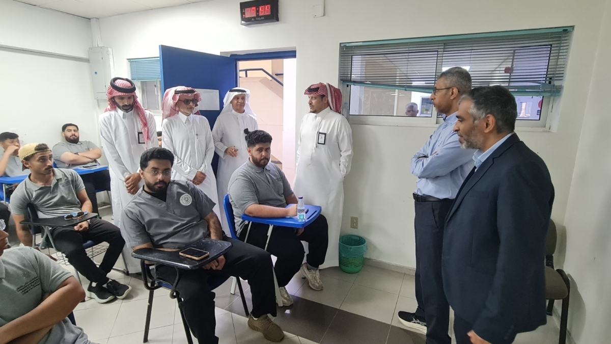 همّة كفيف  بتقني القطيف 