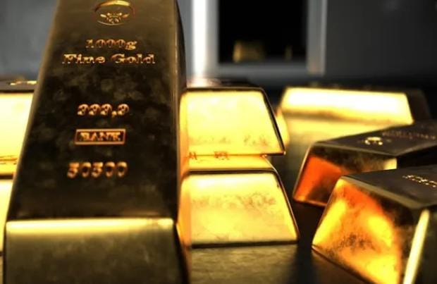 الذهب ينتعش عالميًا بدعم من صفقات شراء قبيل قرار الفائدة الأميركي المرتقب