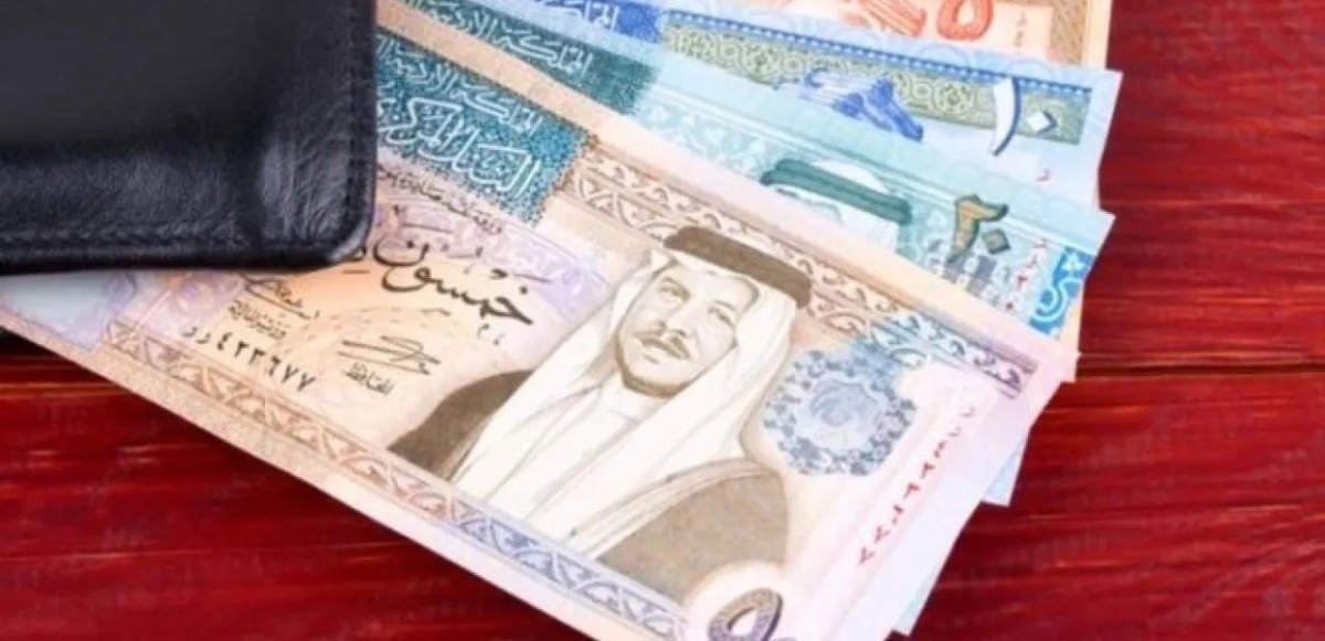 التربية تحول مستحقات معلمي المدارس المسائية للبنوك